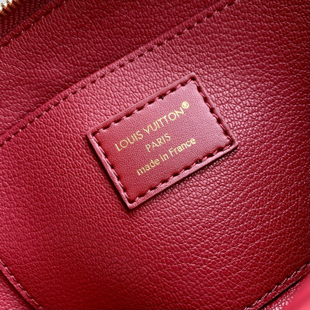 Louis Vuitton LV M15198 Cosmetic Pouch PM wine Red