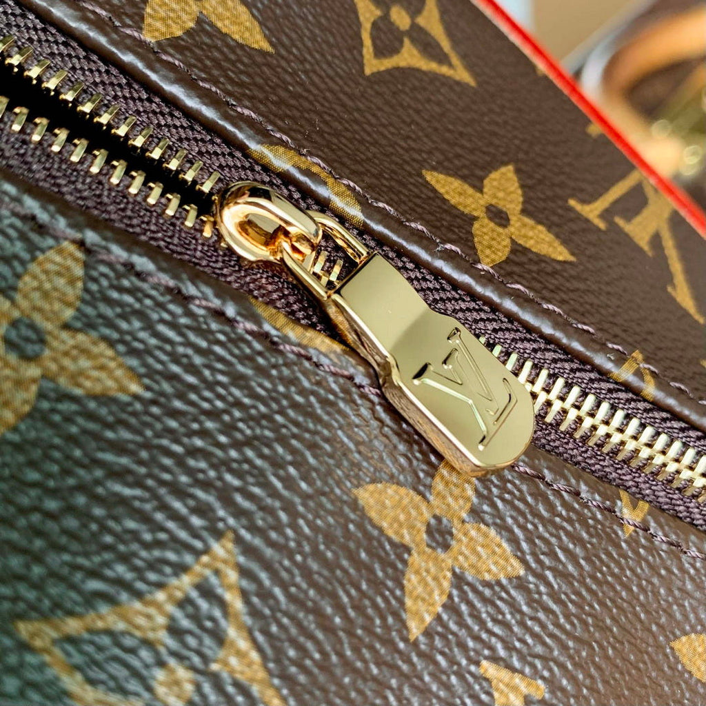 Louis Vuitton LV M15350 Cruiser Toiletry Bag