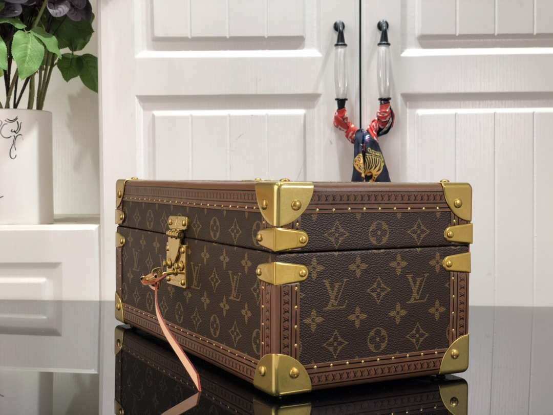Louis Vuitton LV M20209 Coffret Accessoires Monogram Beige - Default Title - View 2