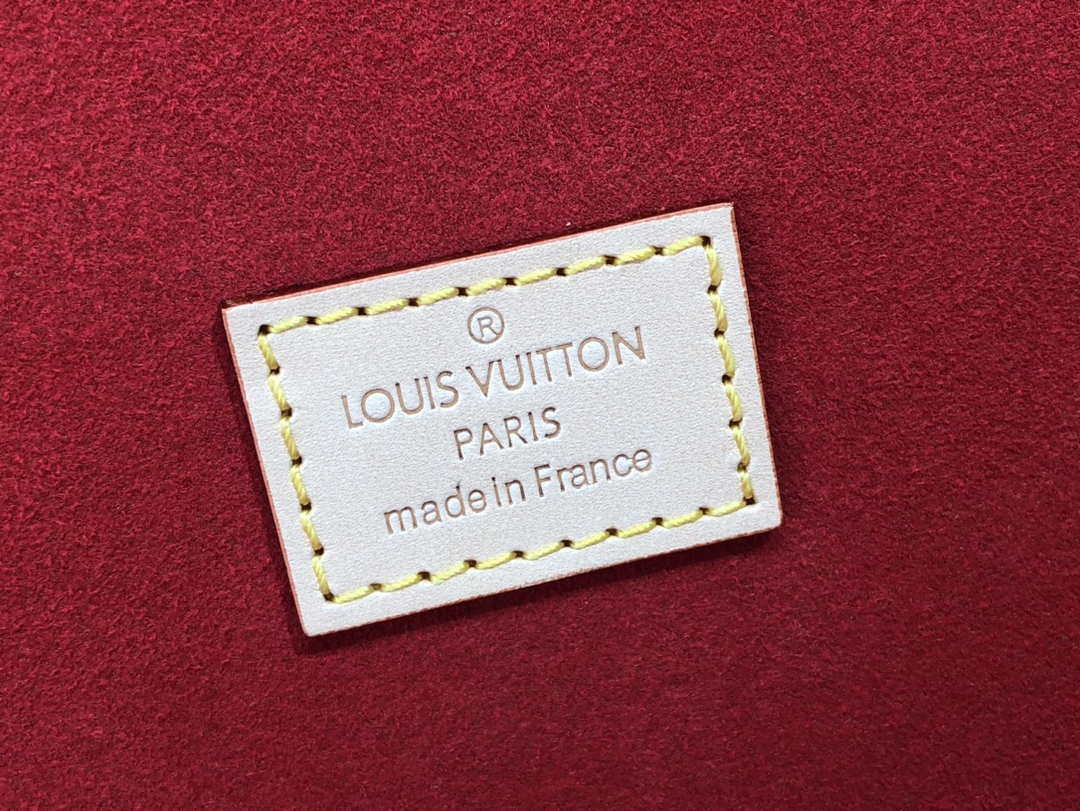 Louis Vuitton LV M20209 Coffret Accessoires Monogram Red - Default Title - View 8
