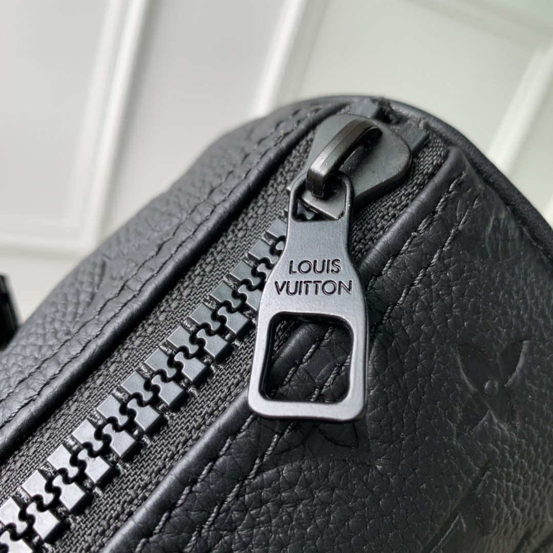 Louis Vuitton LV M20900 Keepall Bandouliere 25 Taurillon Monogram Black - Default Title - View 7