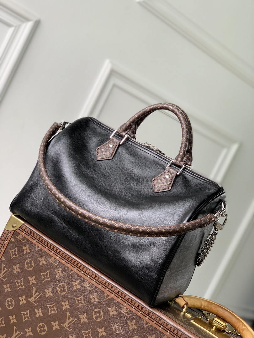 Louis Vuitton LV M21108 Speedy P9 Bandoulière 30 Bag Monogram Leather Black