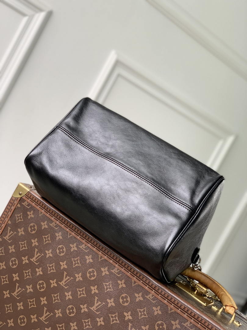 Louis Vuitton LV M21108 Speedy P9 Bandoulière 30 Bag Monogram Leather Black