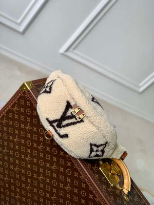 Louis Vuitton LV M23715 Bumbag Cream/Brown - Default Title - View 1