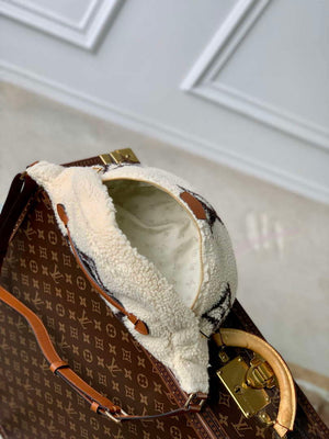 Louis Vuitton LV M23715 Bumbag Cream/Brown - Default Title - View 8