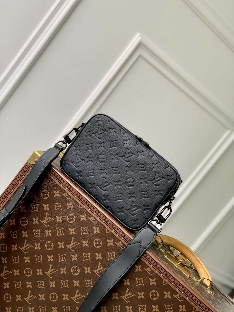 Louis Vuitton LV M23742 Steamer Messenger Monogram Taurillon Leather Black
