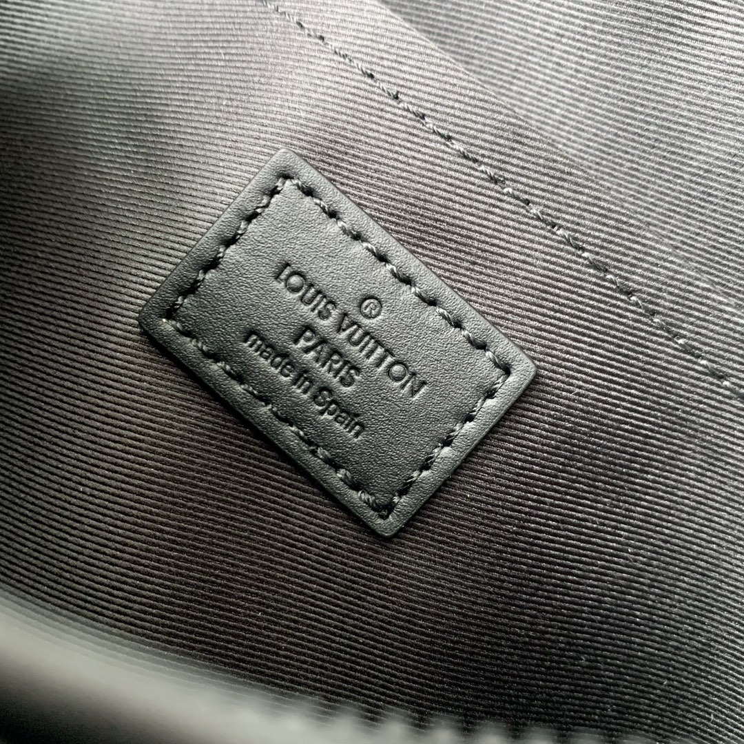 Louis Vuitton LV M23742 Steamer Messenger Monogram Taurillon Leather Black - Default Title - View 8