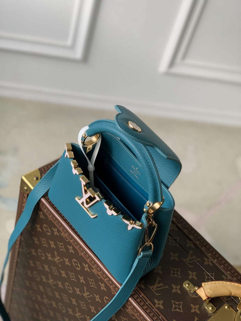 Louis Vuitton LV M23766 Capucines Mini Handbag Green - Default Title - View 5