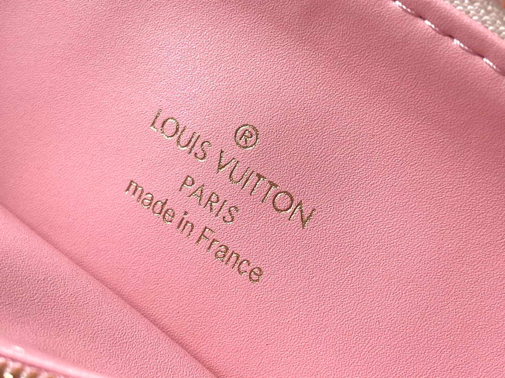 Louis Vuitton LV M25110 Coussin PM Handbag Puffy lambskin