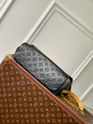 Louis Vuitton LV M25121 Messenger Voyager PM Black - Default Title - View 4