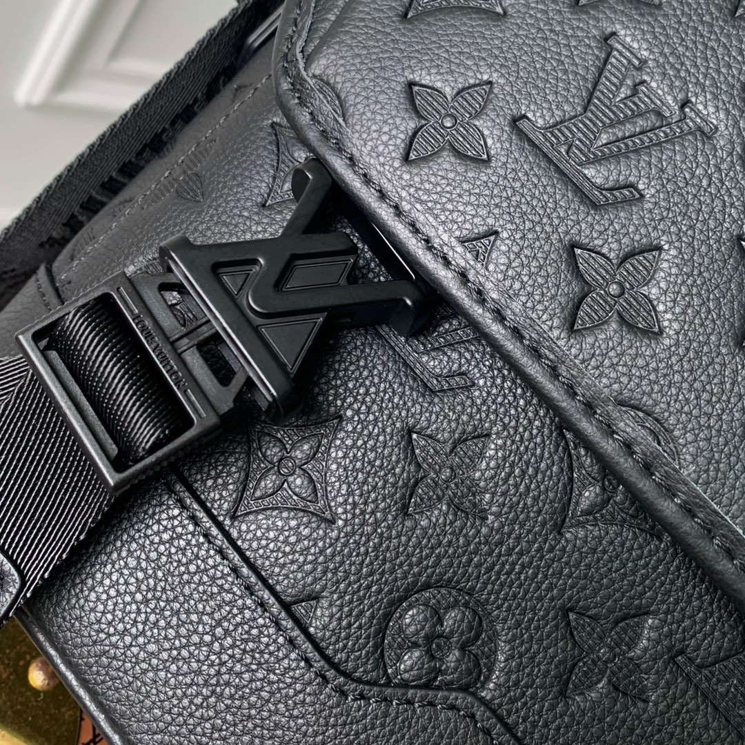 Louis Vuitton LV M25121 Messenger Voyager PM Monogram Shadow - Default Title - View 6