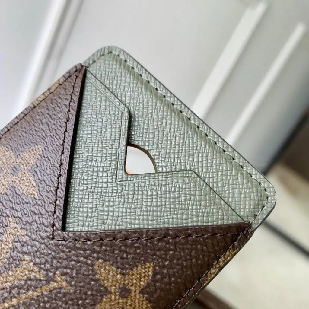 Louis Vuitton LV M25659 Magnetic Card Holder Borneo Green