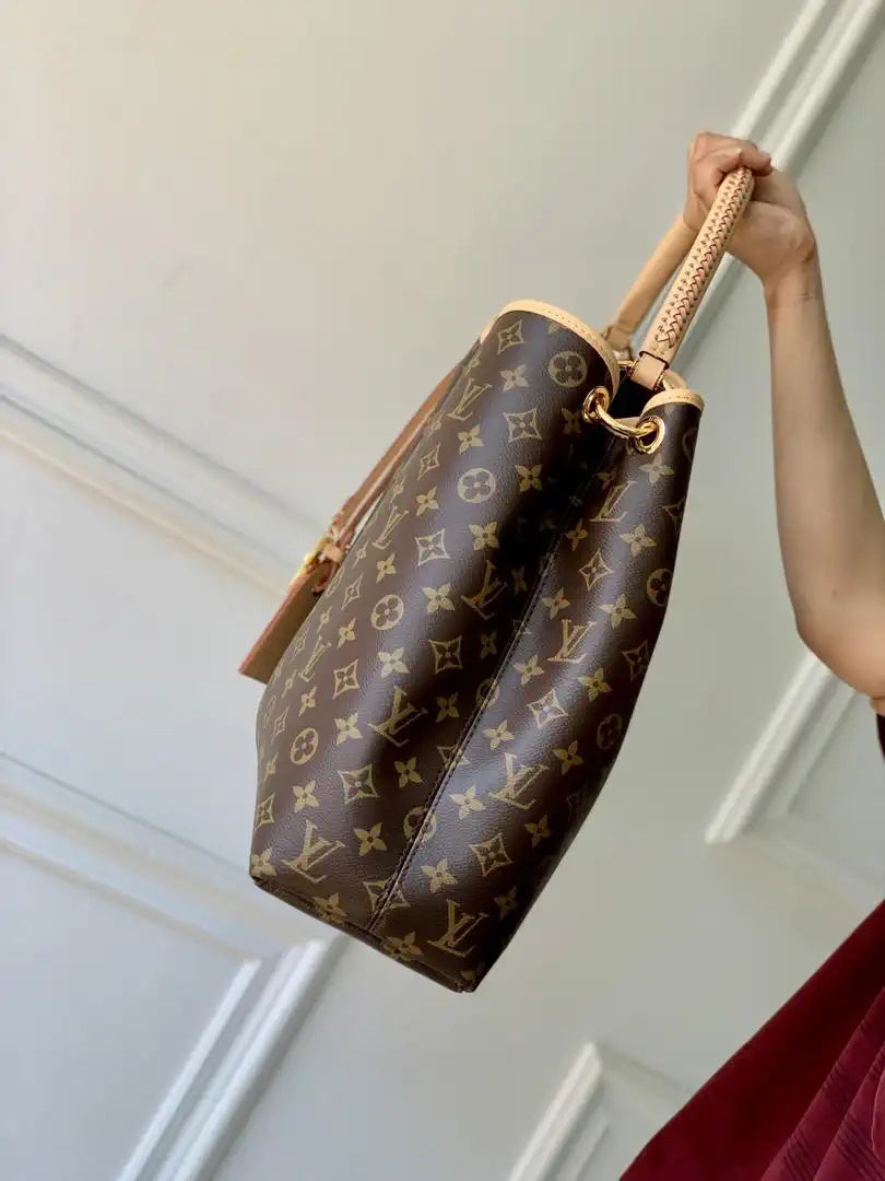 Louis Vuitton LV M25877 Again Artsy Bag Monogram