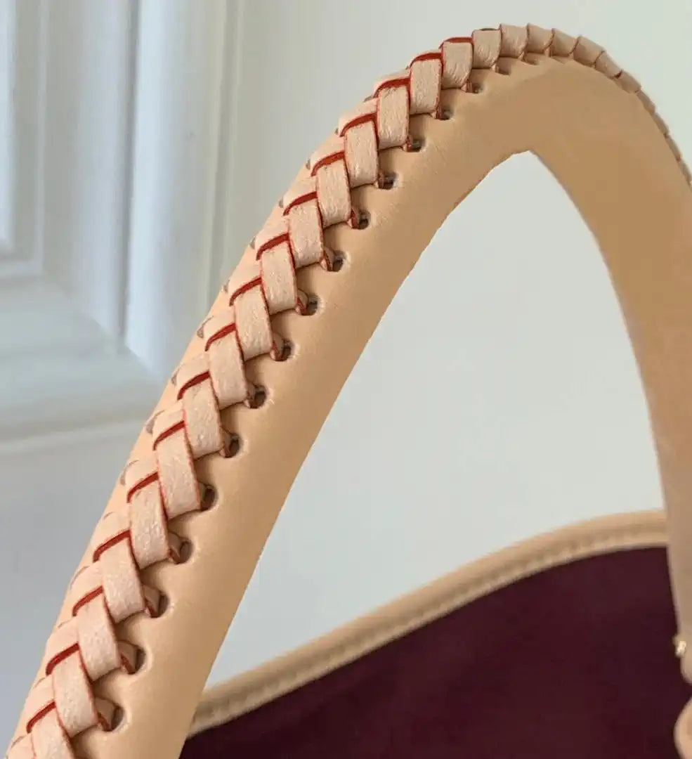 Louis Vuitton LV M25877 Again Artsy Bag Monogram