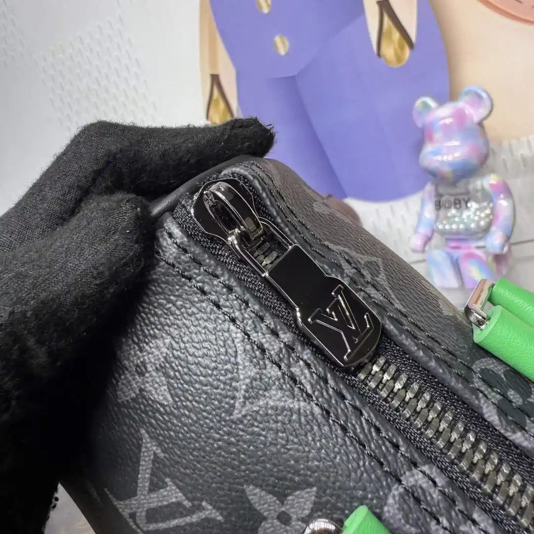 Louis Vuitton LV M25885 Keepall Bandouliere 25 Bag Monogram Eclipse Black