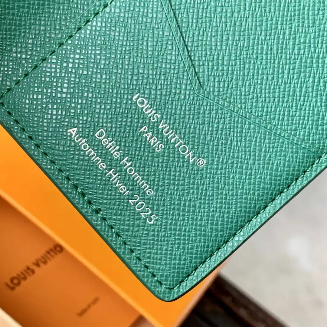 Louis Vuitton LV M25971 Pocket Organizer LW10012
