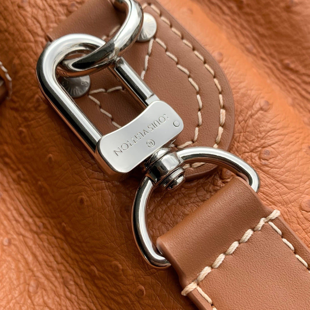 Louis Vuitton LV M26019 Steamer 40 Bag Ostrich pattern