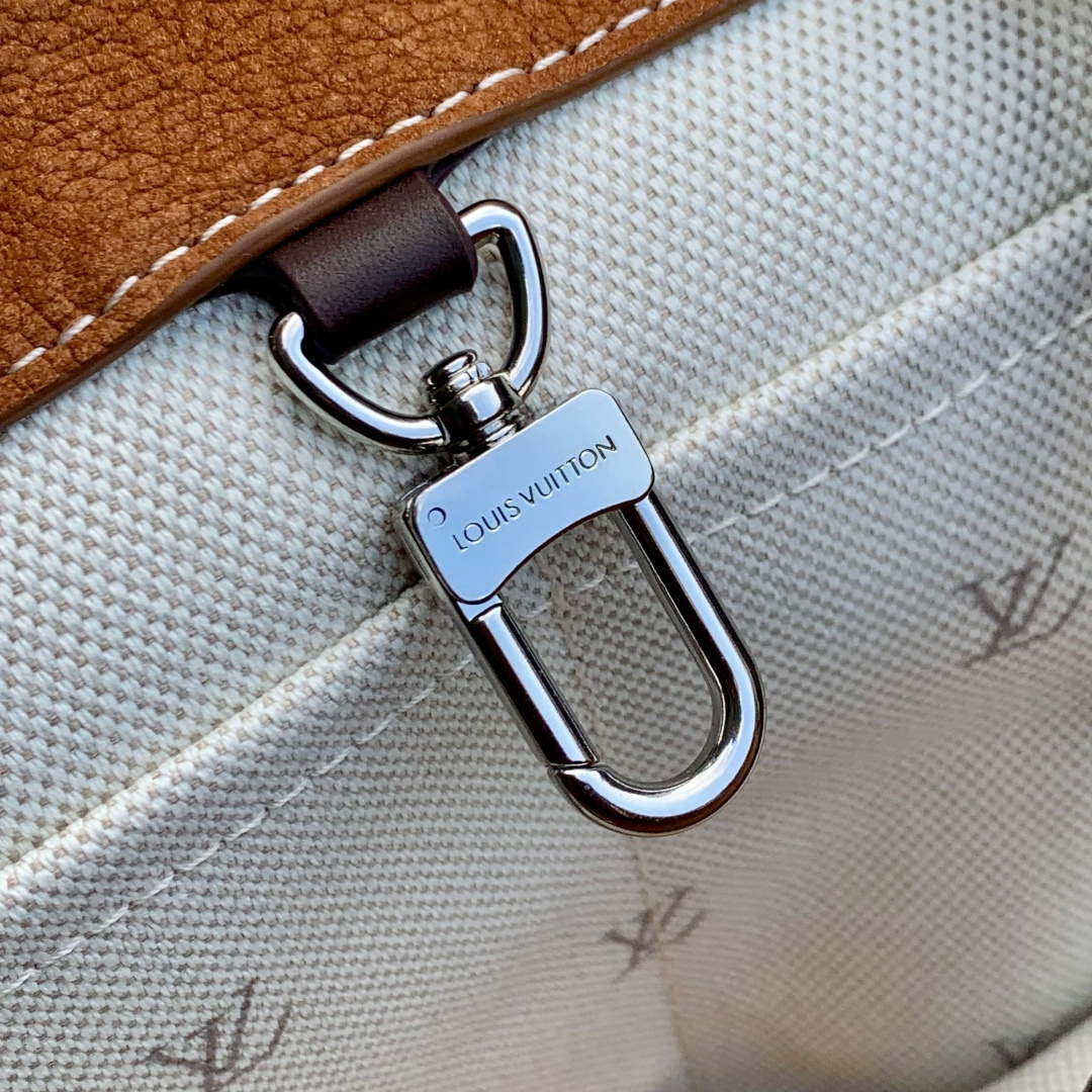 Louis Vuitton LV M26019 Steamer 40 Bag Tan