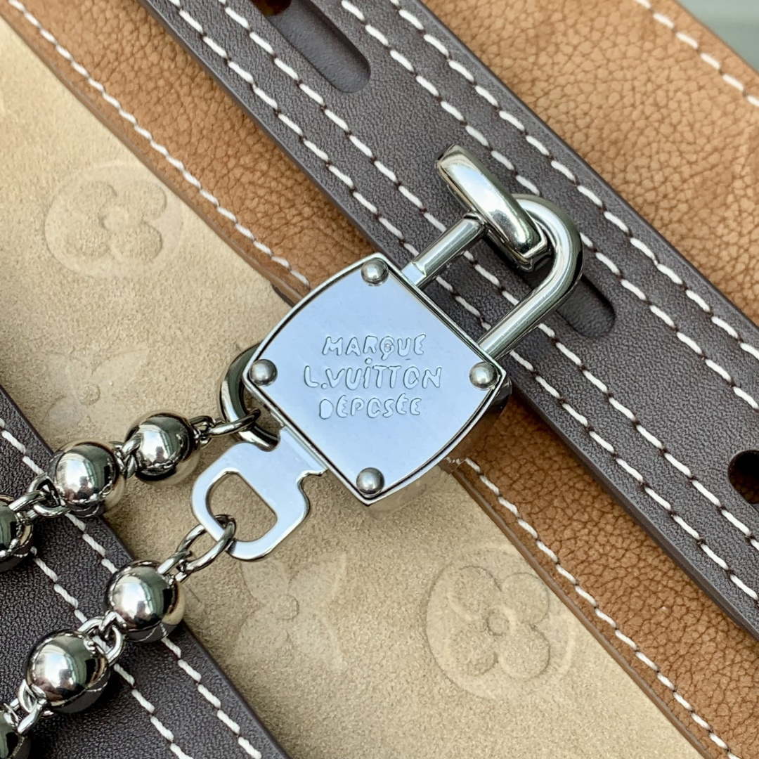 Louis Vuitton LV M26019 Steamer 40 Bag Tan