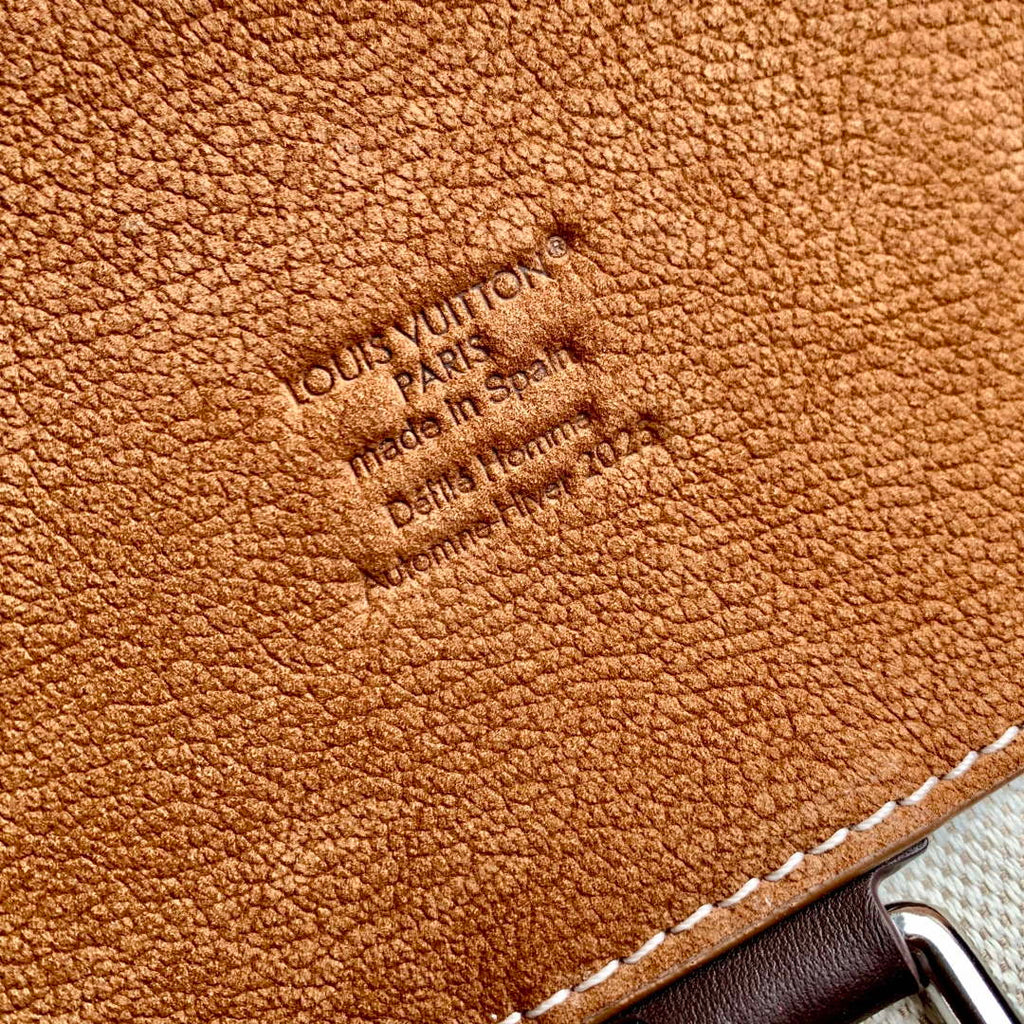 Louis Vuitton LV M26019 Steamer 40 Bag Tan