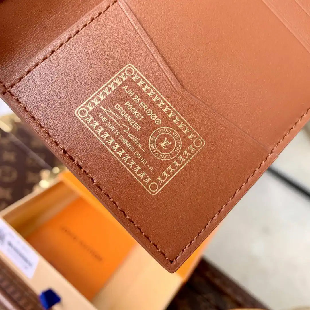 Louis Vuitton LV M26073 Pocket Organizer LW10002