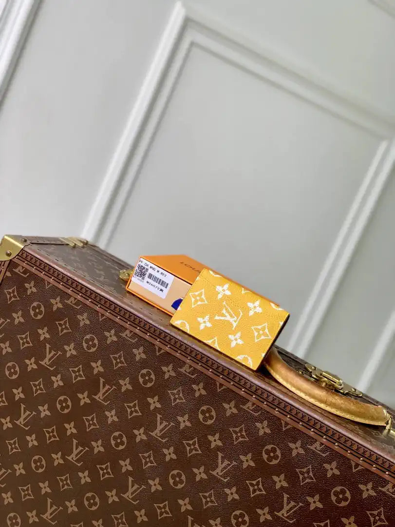 Louis Vuitton LV M26074 Pocket Organizer LW10003
