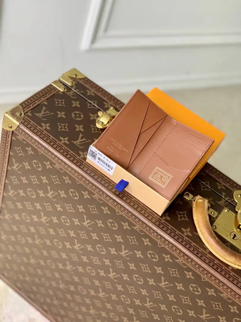 Louis Vuitton LV M26074 Pocket Organizer LW10003