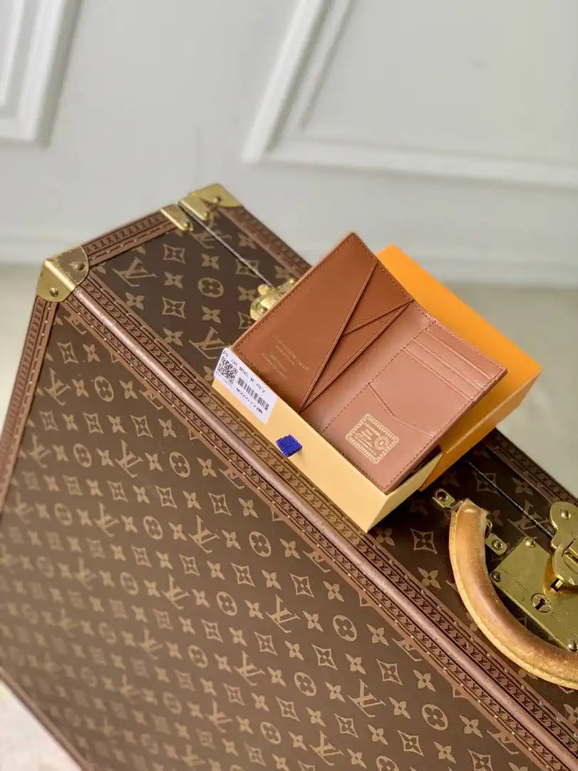 Louis Vuitton LV M26075 Pocket Organizer LW10004