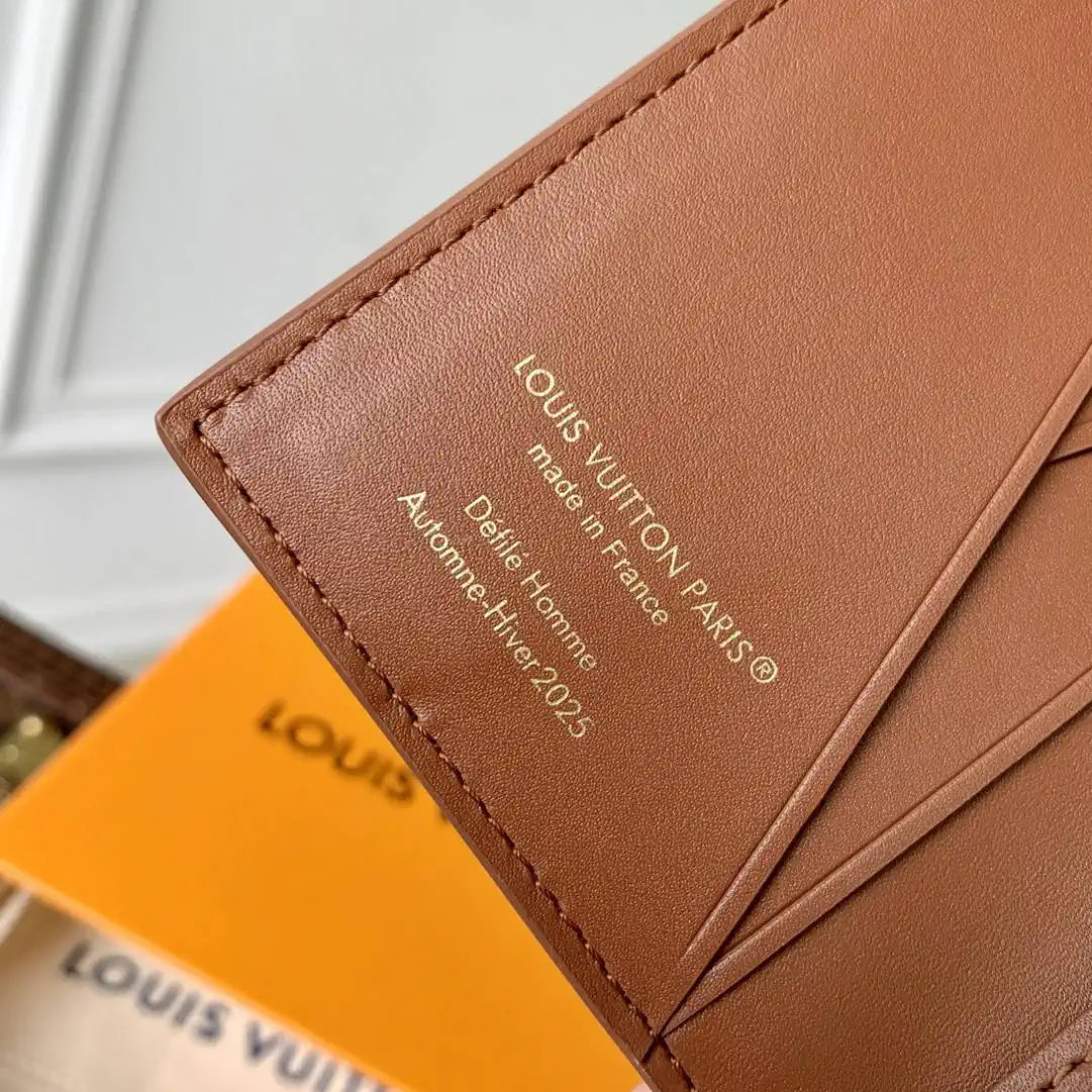 Louis Vuitton LV M26077 Pocket Organizer LW10006