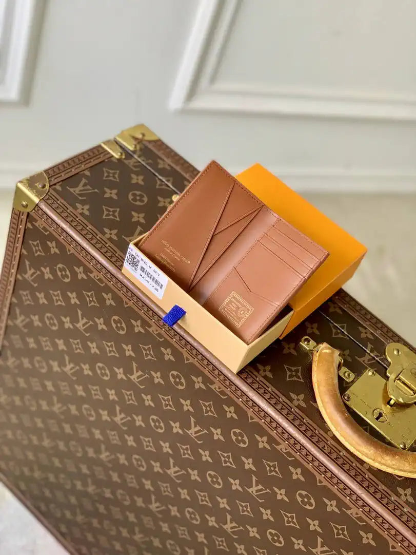 Louis Vuitton LV M26079 Pocket Organizer LW10008