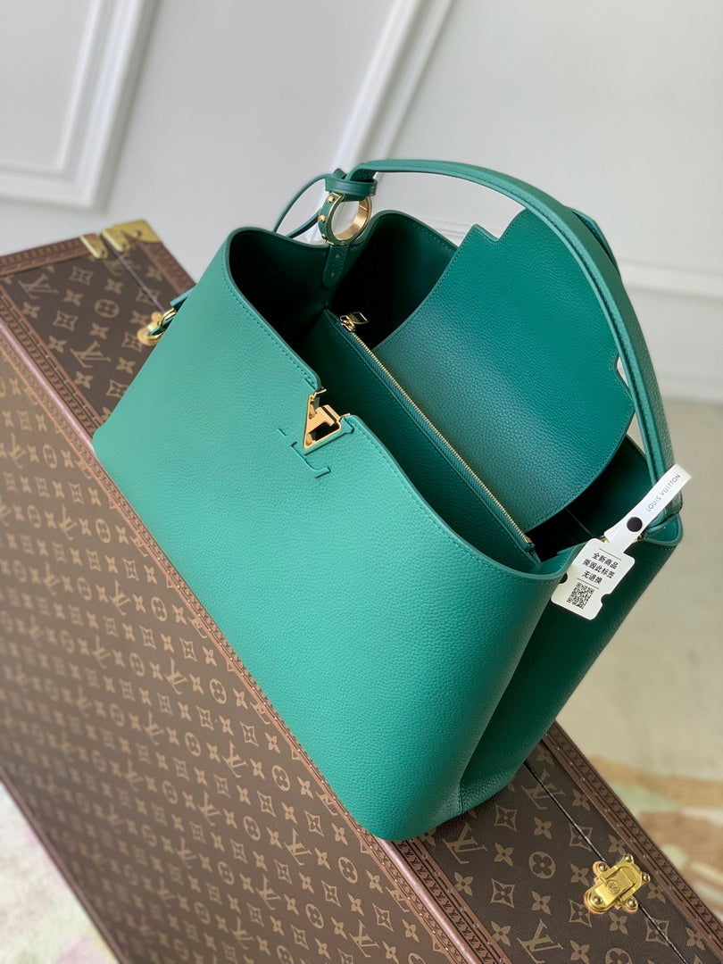 Louis Vuitton LV M26259 Capucines GM Bag Dark green