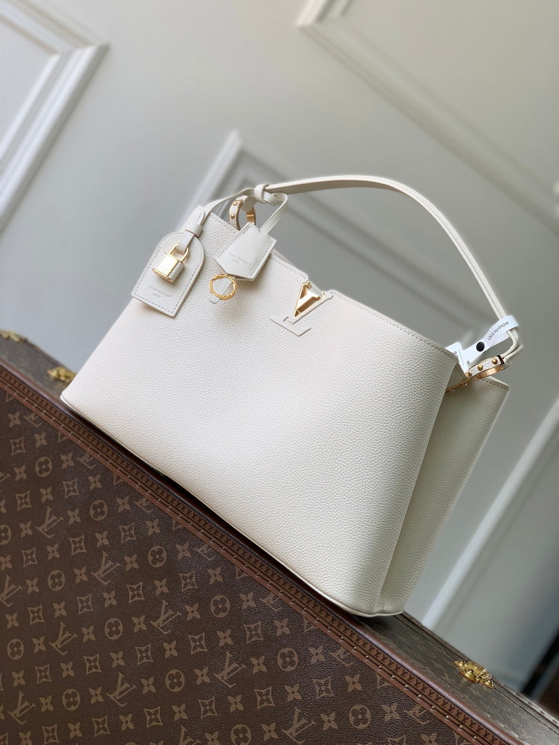 Louis Vuitton LV M26259 Capucines GM Bag Off white - Default Title - View 1