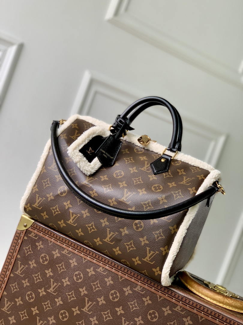 Louis Vuitton  LV M26326 Speedy 30 Soft Teddy Bag Monogram Shearling
