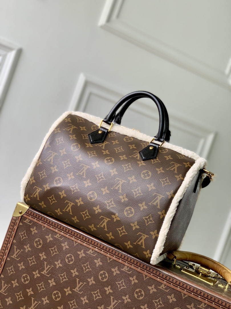 Louis Vuitton  LV M26326 Speedy 30 Soft Teddy Bag Monogram Shearling