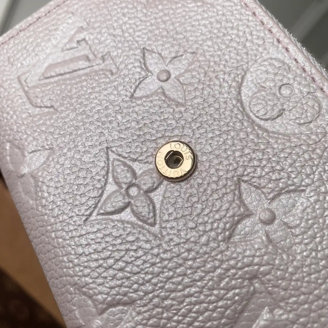 Louis Vuitton LV M26522 Victorine Wallet Pearl powder Monogram Empreinte