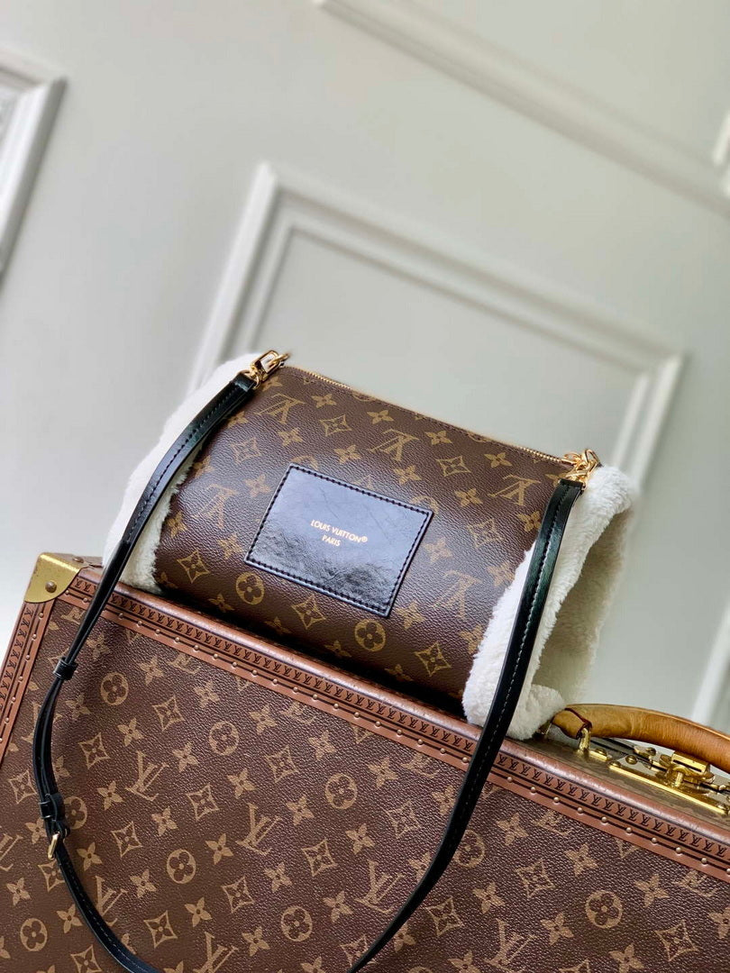 Louis Vuitton LV M26853 Teddy Mitt Bag