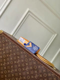 Louis Vuitton LV M26946 Magnetic Card Holder Monogram Heritage Navy Blue