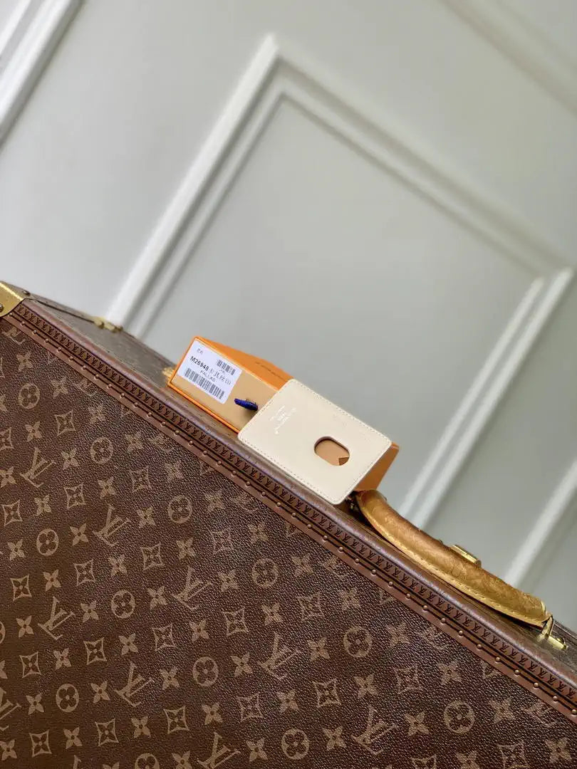 Louis Vuitton LV M26948 Magnetic Card Holder Monogram Heritage Aprciot