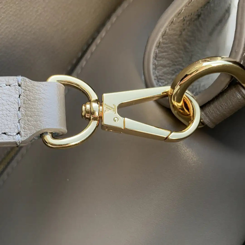 Louis Vuitton LV M27040 Vendome PM Taupe