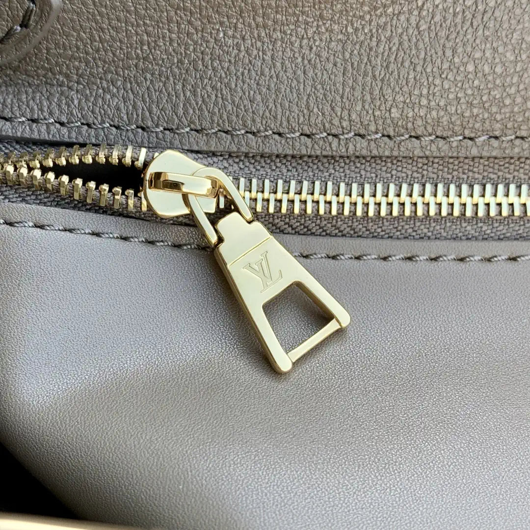 Louis Vuitton LV M27040 Vendome PM Taupe