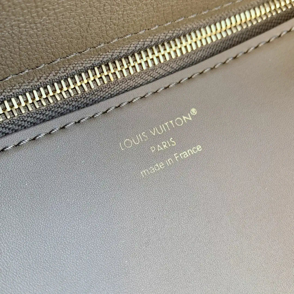 Louis Vuitton LV M27040 Vendome PM Taupe