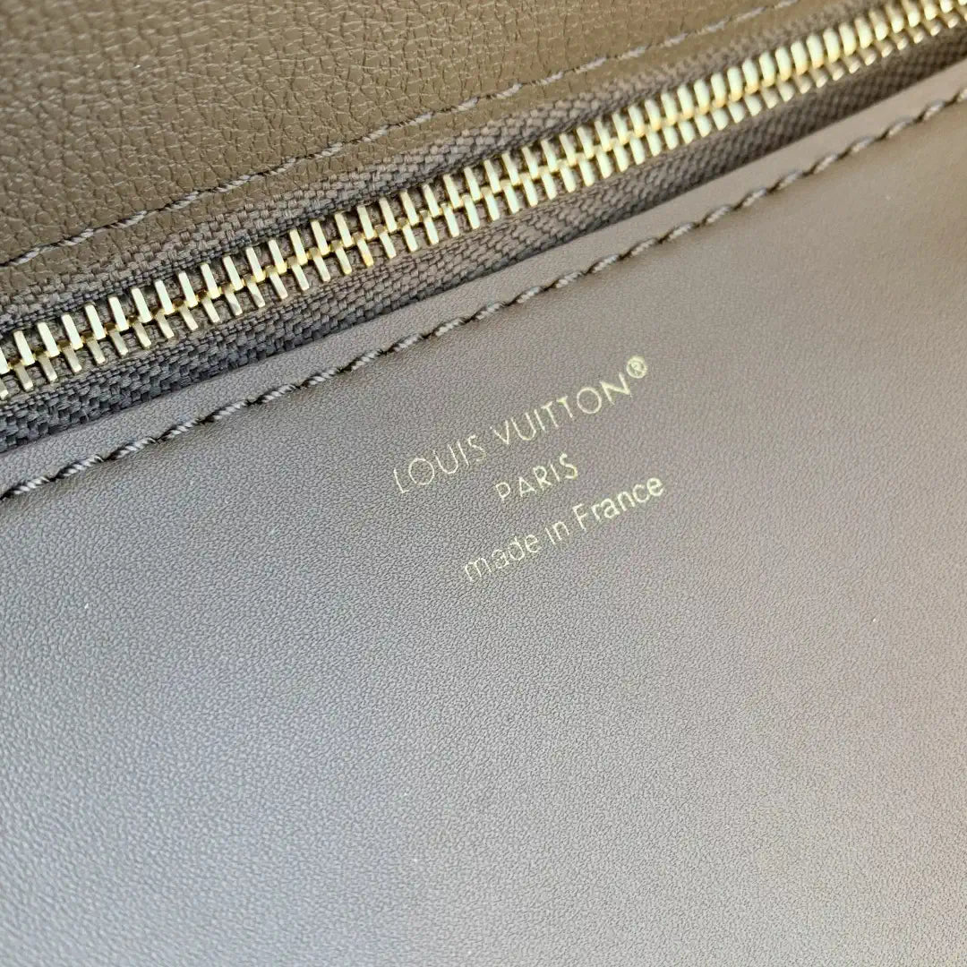 Louis Vuitton LV M27040 Vendome PM Taupe