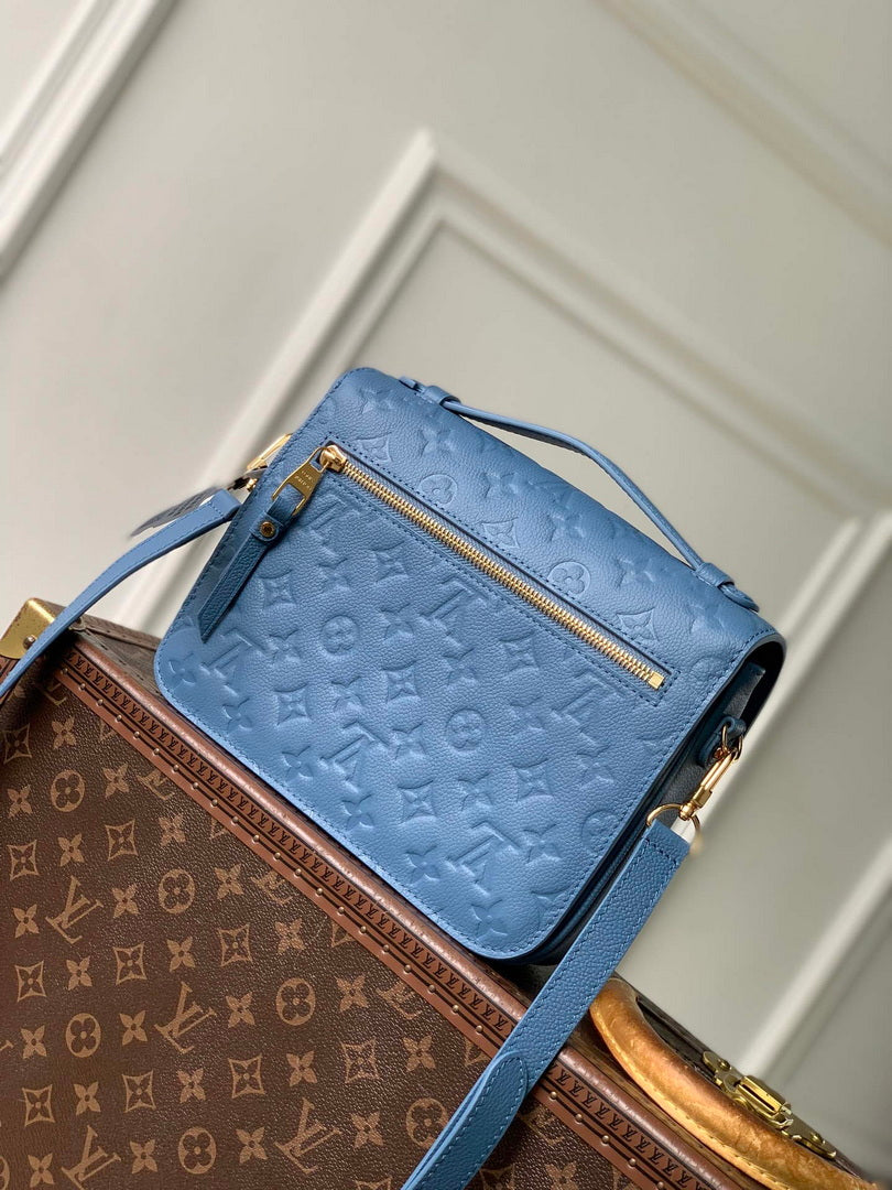 Louis Vuitton LV M27357 Pochette M¨¦tis Bag Blue Jean