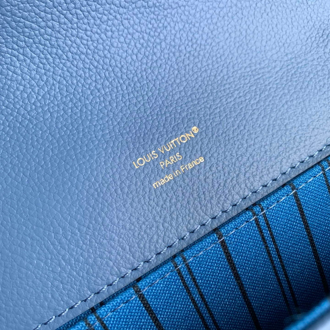 Louis Vuitton LV M27357 Pochette M¨¦tis Bag Blue Jean