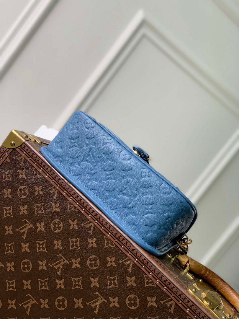 Louis Vuitton LV M27362 Diane Handbag  Blue Jean