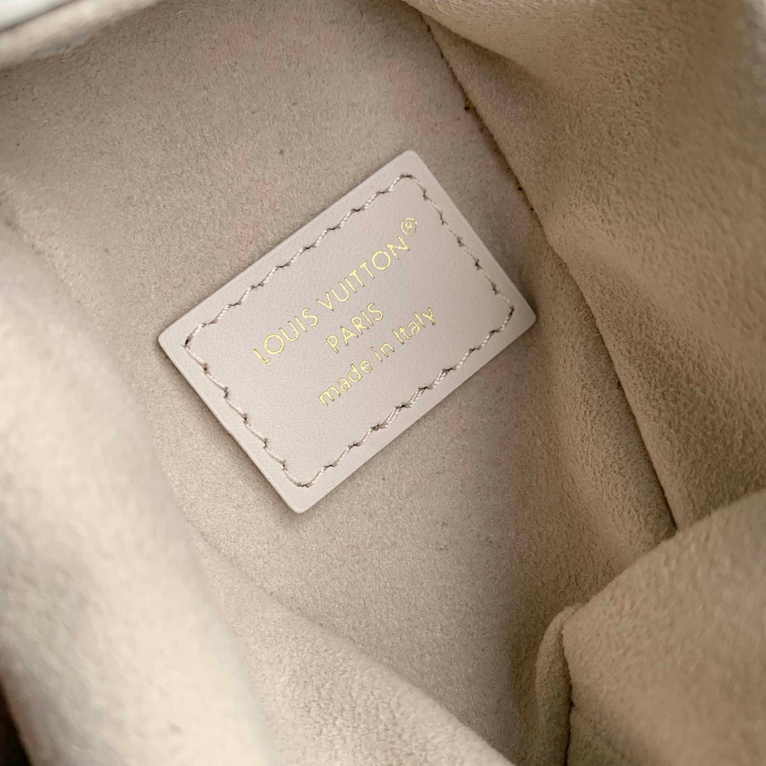 Louis Vuitton LV M27438 Side Trunk PM Bag Chalk