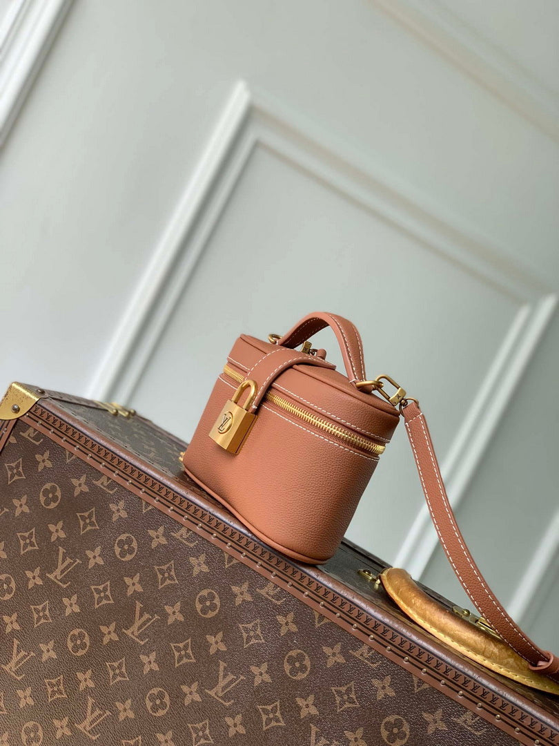 Louis Vuitton LV M27505 Low Key Vanity Pouch Cognac