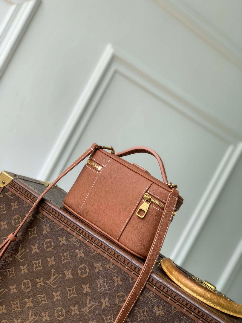 Louis Vuitton LV M27505 Low Key Vanity Pouch Cognac