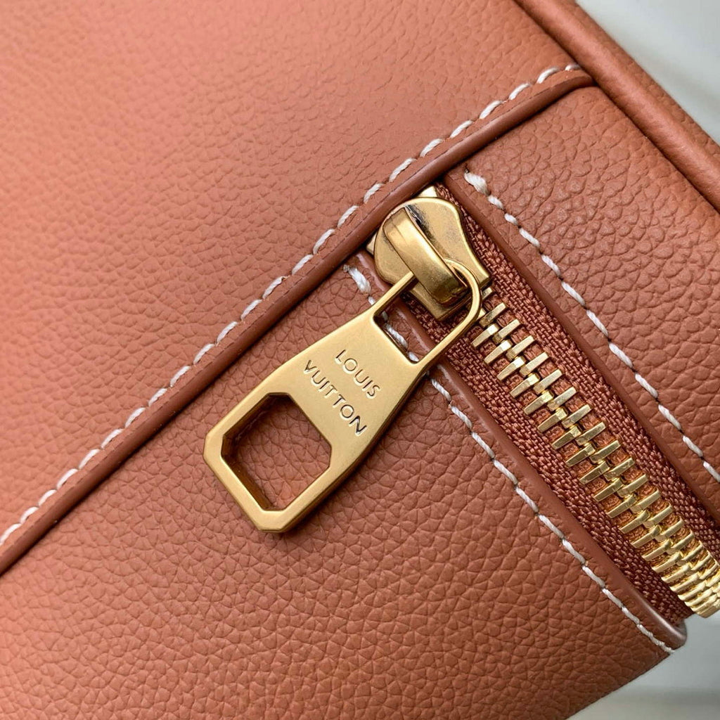 Louis Vuitton LV M27505 Low Key Vanity Pouch Cognac