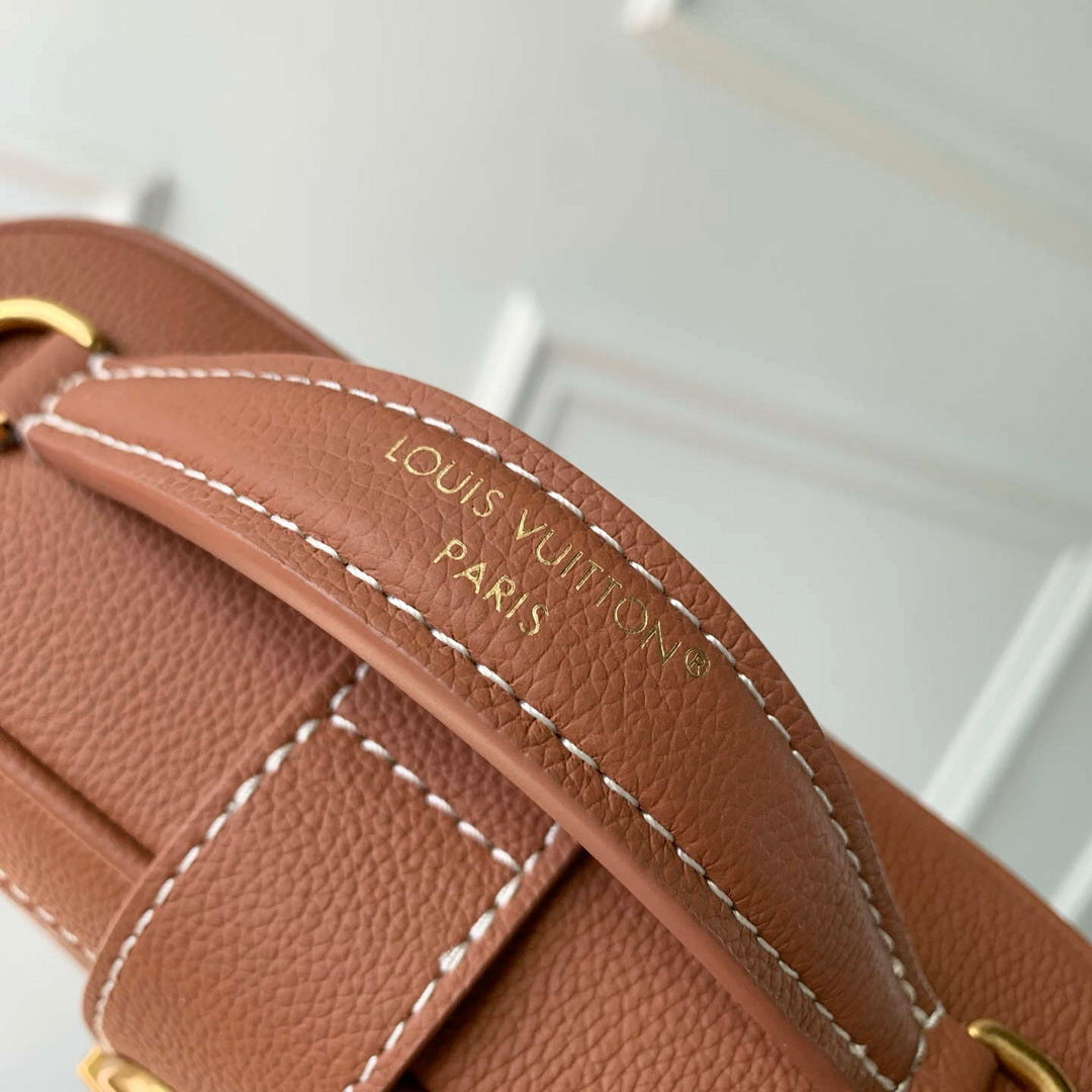 Louis Vuitton LV M27505 Low Key Vanity Pouch Cognac